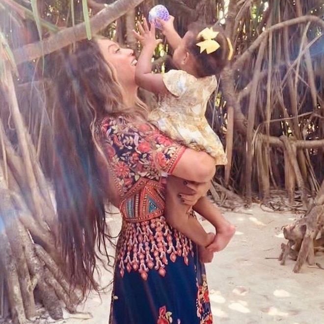 Jay-Z, Rumi Carter, Beyonce, family, Instagram